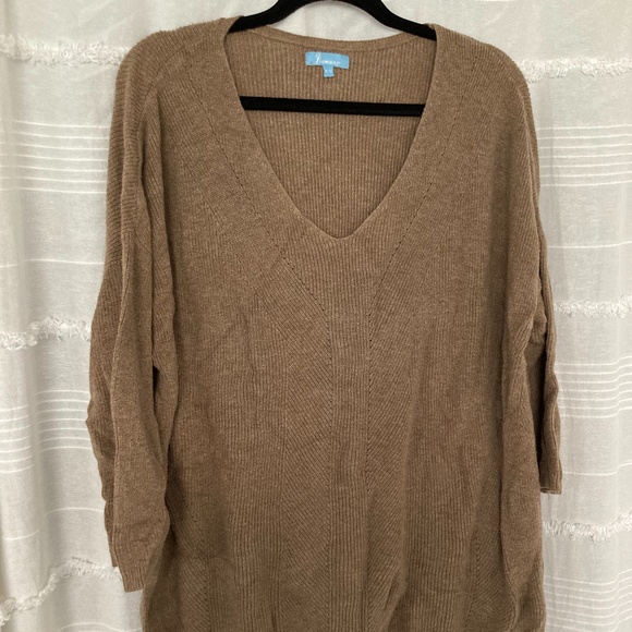 3/$10 SALE Tan Three Quarter Sleeve Lightweight Sweater - Picture 3 of 4